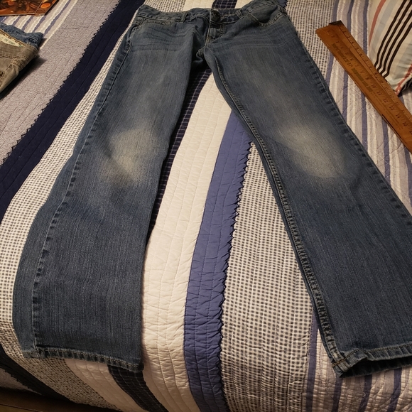 JUST REDUCED Aeropostale Chelsea Bootcut jeans - Picture 2 of 10